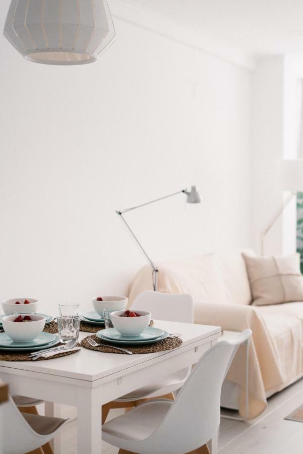 Light-Filled, Fully Renovated Apt Near Belem, By Timecooler Lisboa Exterior foto